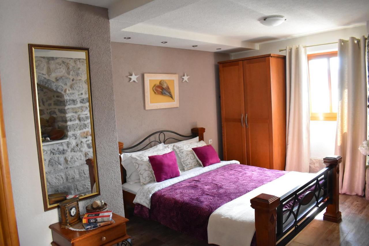 Apartments Villa Serventi ティヴァト エクステリア 写真